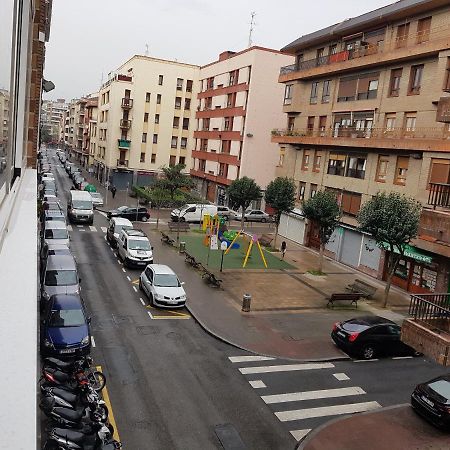 Apartamento Costa Vasca Las Arenas Getxo Exterior foto